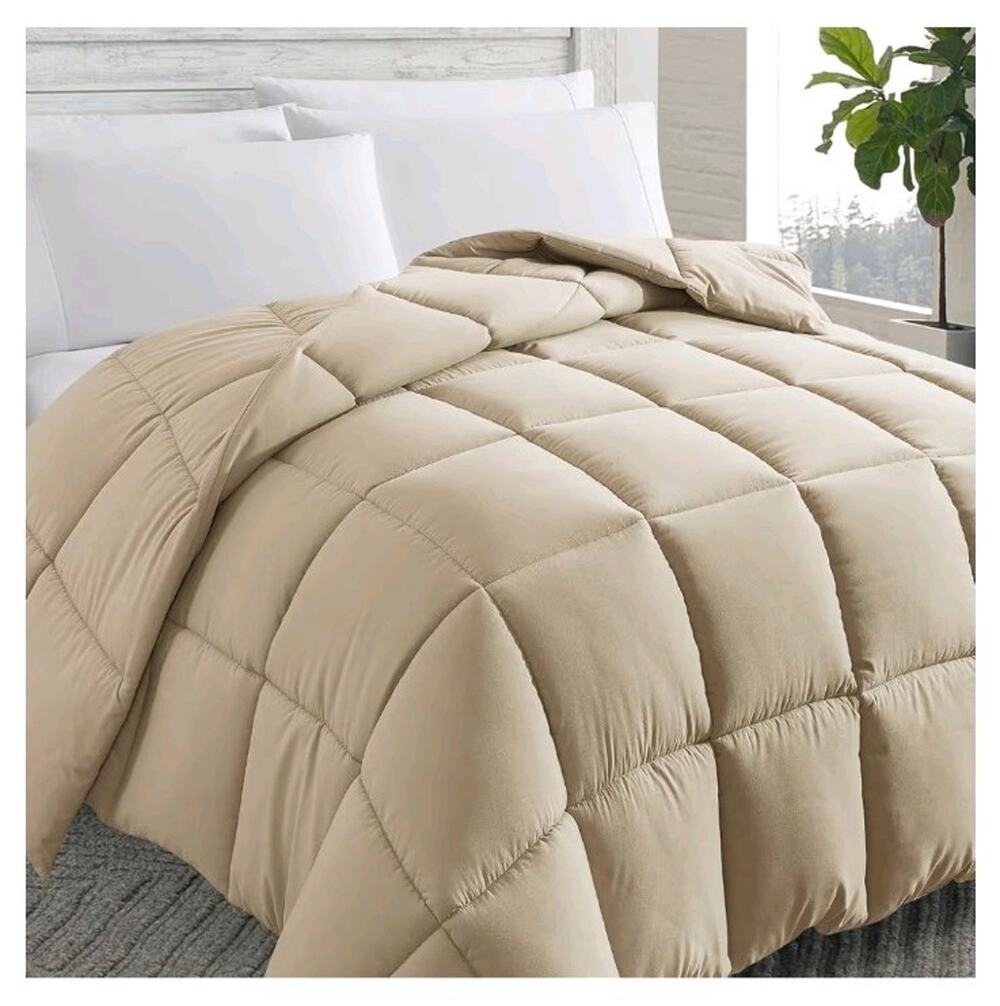 Down Alternative Comforter Soft Quilted Duvet Insert with Corner Tabs Full
